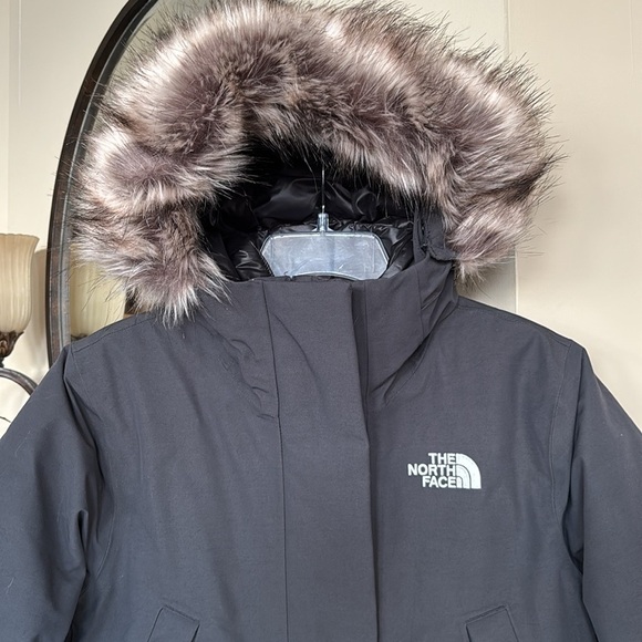 Brand New The North Face Arctic Premium Parka Relaxed Fit Faux Fur Hooded Jacket - Picture 2 of 16